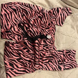 Victoria's Secret SILK PAJAMA PANTS. Worn once. Excellent condition.